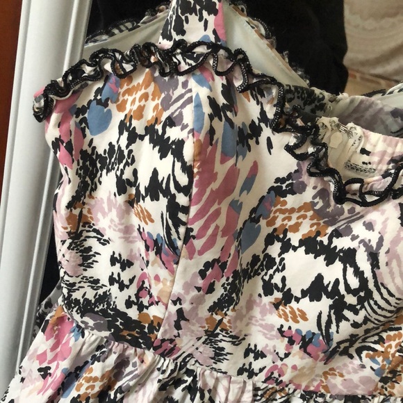 Patterned Dress - Picture 2 of 3